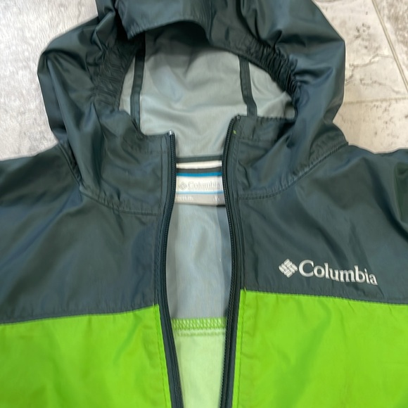 Kids Columbia Rain Jacket, Size Small, Gray and Green - Picture 4 of 5